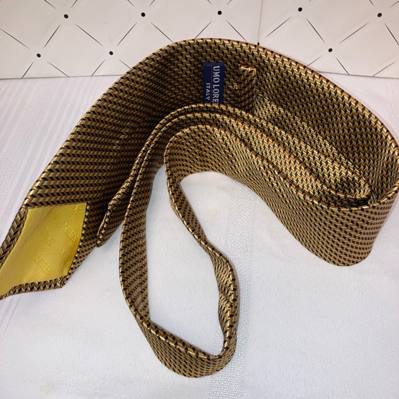 Tie - Picture 3 of 5